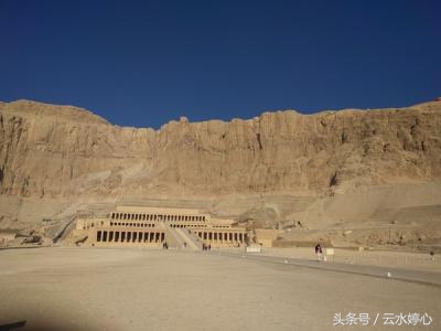 余秋雨千年一叹朗读,余秋雨千年一叹敦煌