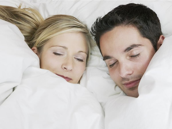 桑蚕丝被有效果吗,蚕丝被和桑蚕丝被有什么区别