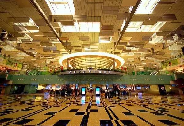 日本机场免税店购物全攻略lv,机场免税店购物全攻略雅诗兰黛