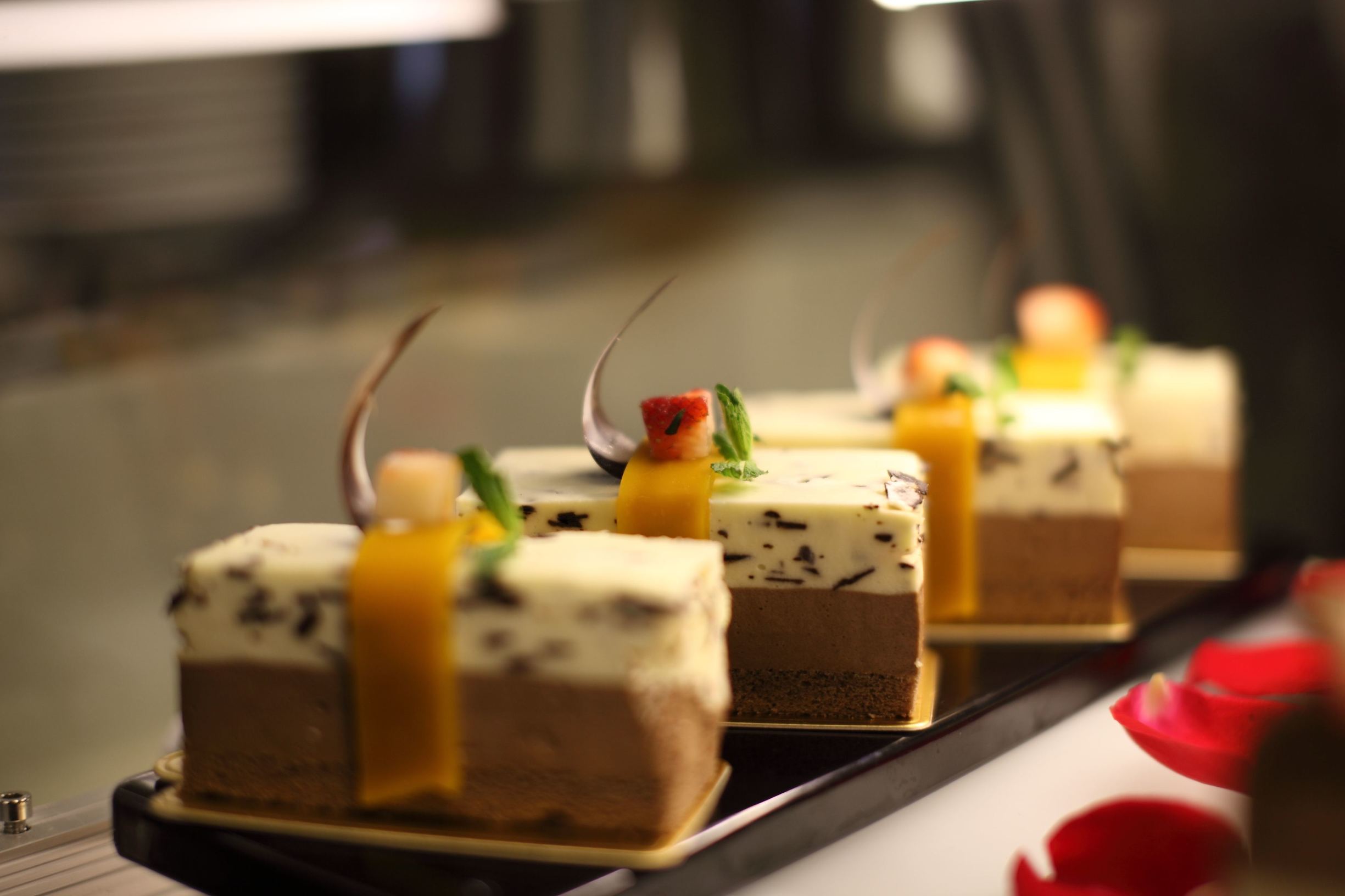 吃了很多年的蛋糕吃腻了,吃了十多年的东西看了一下配方