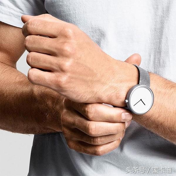 价格一般但很有逼格的手表 (土豪用的都是什么样的手表)