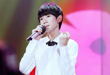 白衬衫发黄千万别扔,衬衫衣服发黄变白小妙招