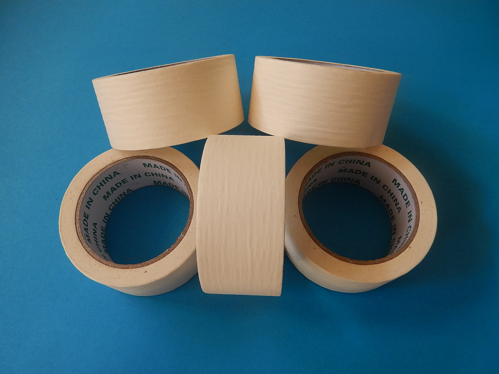 家里的瓷砖砸了一个小点怎么修复,地面瓷砖砸坏一个大坑怎么修补