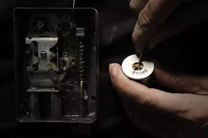 智能锁的普及锁匠何去何从,智能锁会全部普及吗