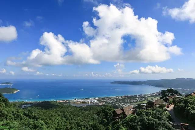 去三亚玩的旅游攻略,错峰去三亚