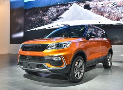 18款猎豹cs9高配1.5劲酷6座,猎豹cs9是路虎吗