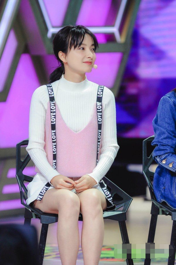 一直不愠不火,网传和李易峰在一起,这么美的她你一定没见过!