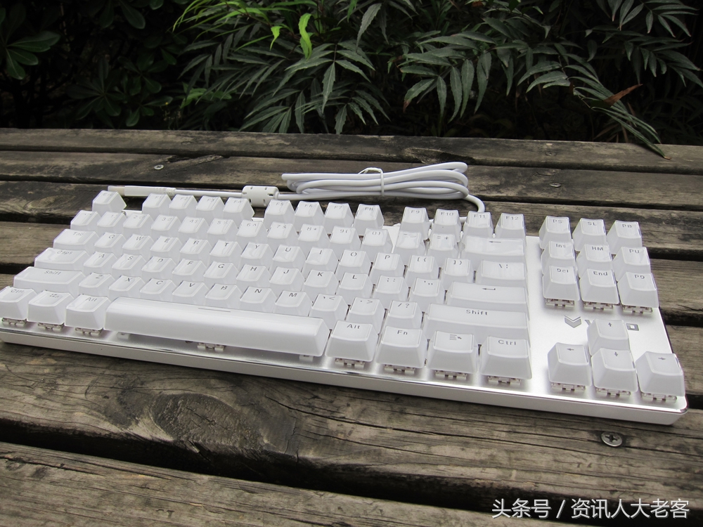 雷柏机械键盘v500冰晶版,雷柏v500s冰晶版怎么样