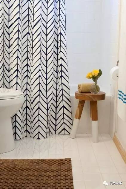 自从卫生间有了浴帘,浴帘太轻了洗澡怎么处理