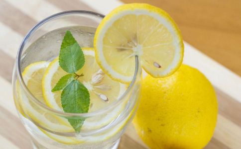 女人出现这五种情况男人要注意了,女人出现这五种表现