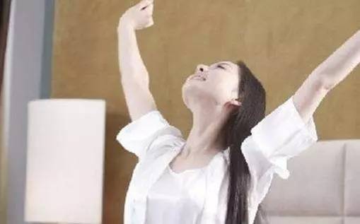 「健康」你还以为声音嘶哑只是因为感冒或者上火?错过最佳治疗时机再后悔就晚了!