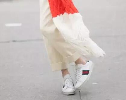 gucci帆布鞋与小白鞋 (gucci很火的一双鞋)