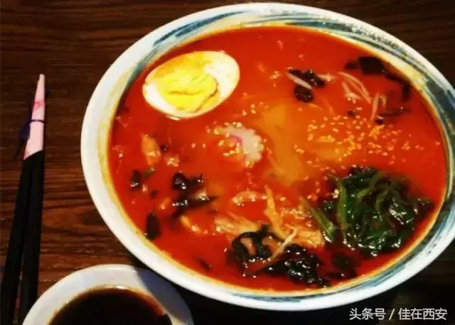 下雨天,请给我一碗日式拉面!西安这几家汤浓面弹!