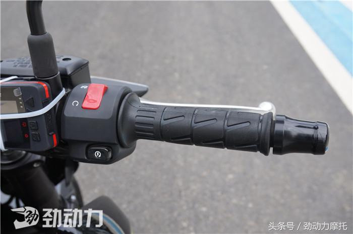 川崎新发布越野车,川崎新款