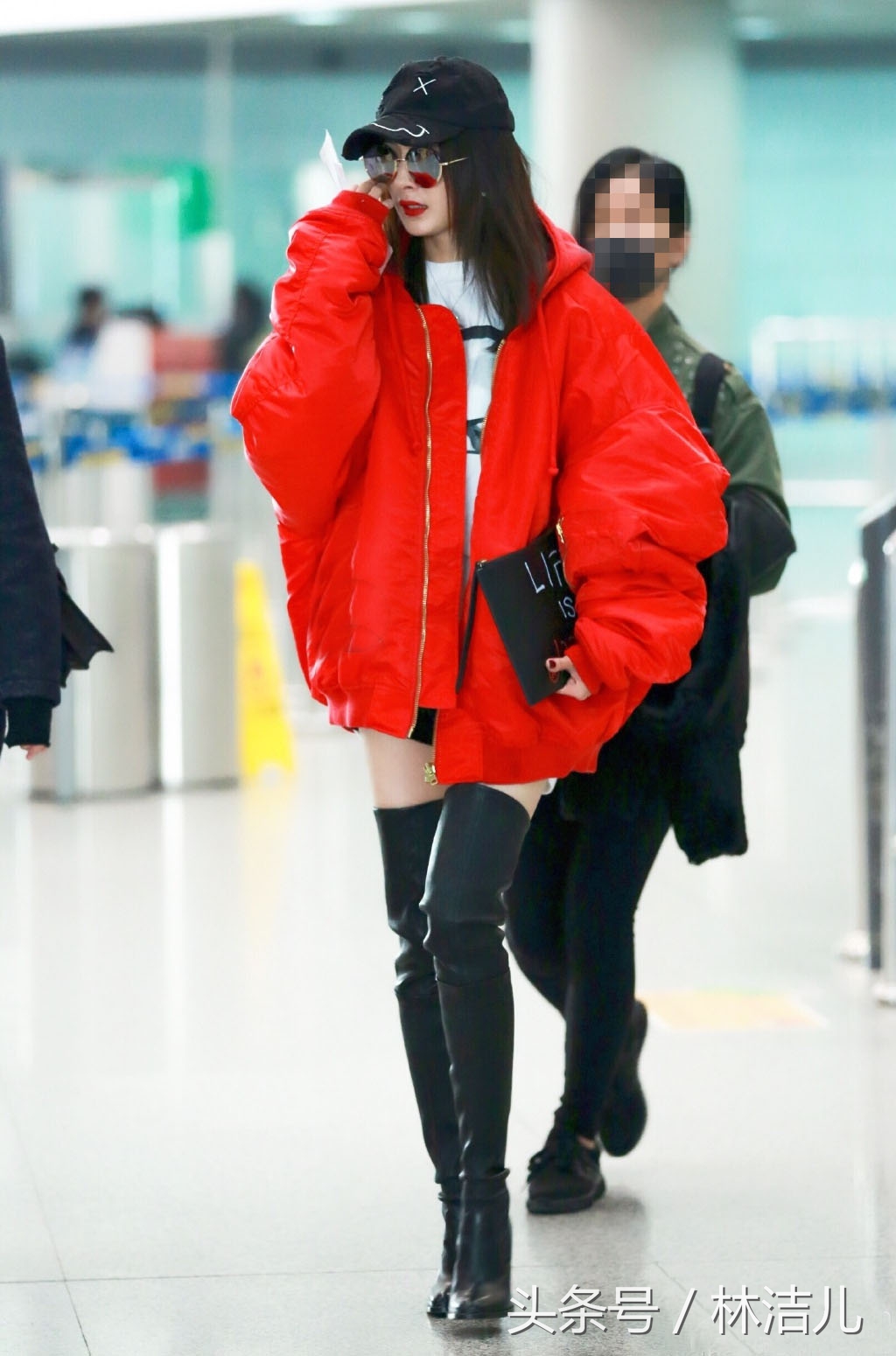 井柏然周冬雨撞衫,周冬雨井柏然红毯