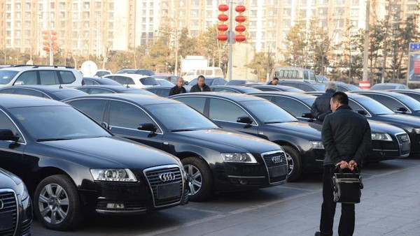 二手车跟谁买最划算,二手车拍卖平台对比