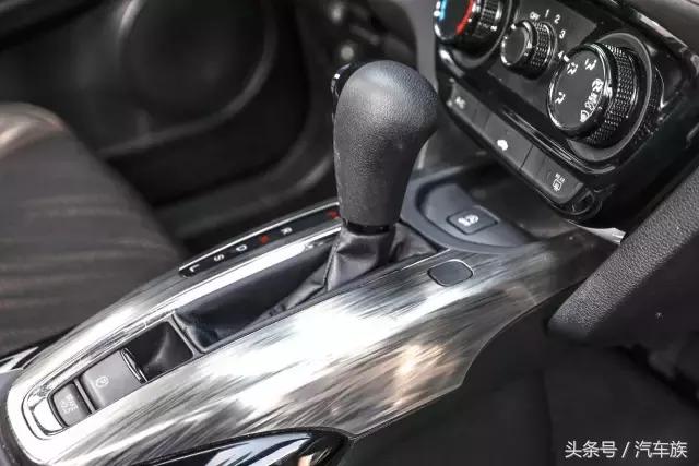 名爵zs和哈弗h2s哪个更值得,以一敌二不落下风