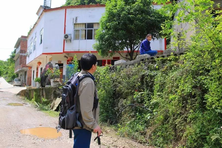 元宝山下,山水云间,悠悠闲云时光,恰好那时我也在