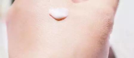 眼霜都给你们整理好了，答应我不要再熬夜了好吗！