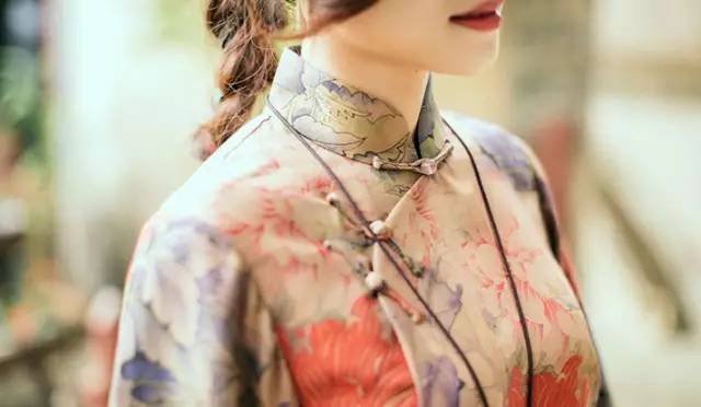 香云纱经典旗袍,关于香云纱旗袍