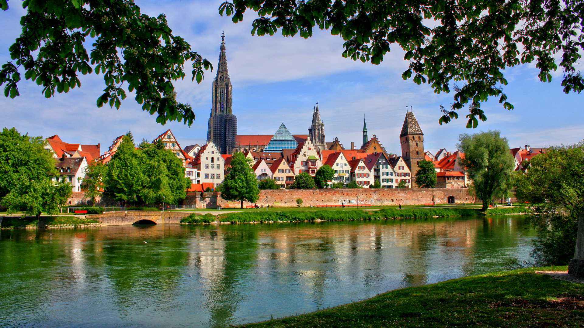 上海办理德国签证费用多少钱,上海德国签证自行办理