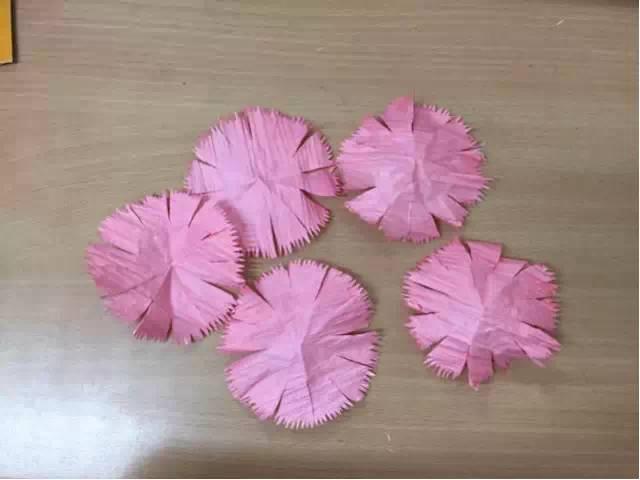 母亲节礼物手工康乃馨用卫生纸折,母亲节的康乃馨怎么做视频