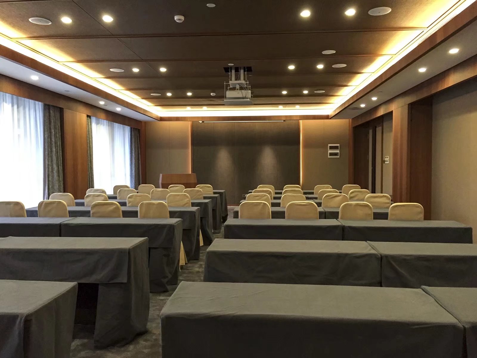 这样的休闲度假方式也很不错