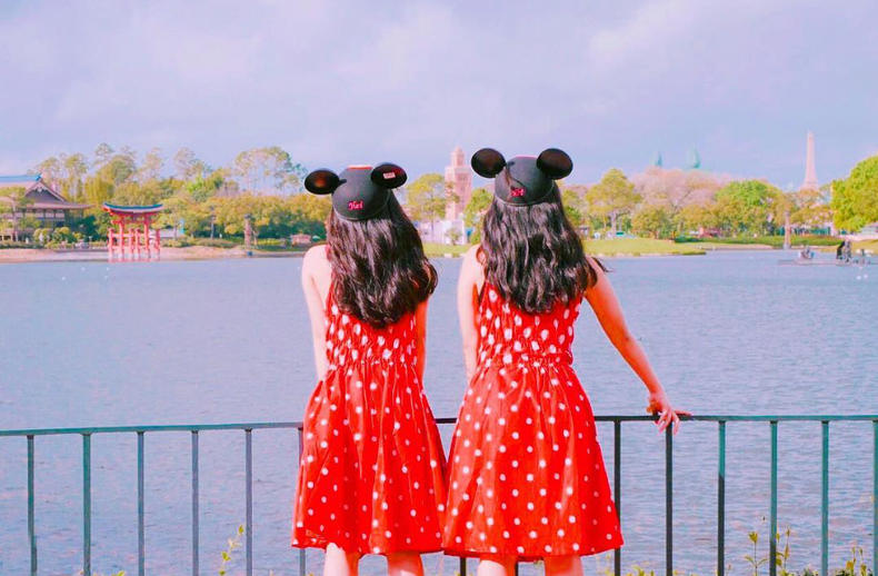 迪士尼双子穿搭,迪士尼穿搭情侣装
