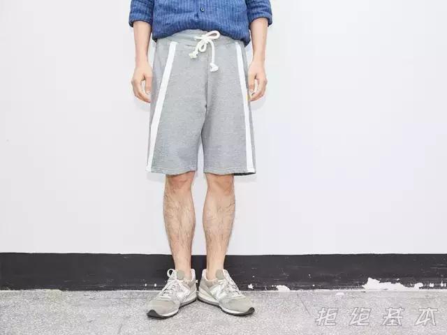 男生夏天不爱穿短裤是什么心理,穿条纹内裤的男生心理