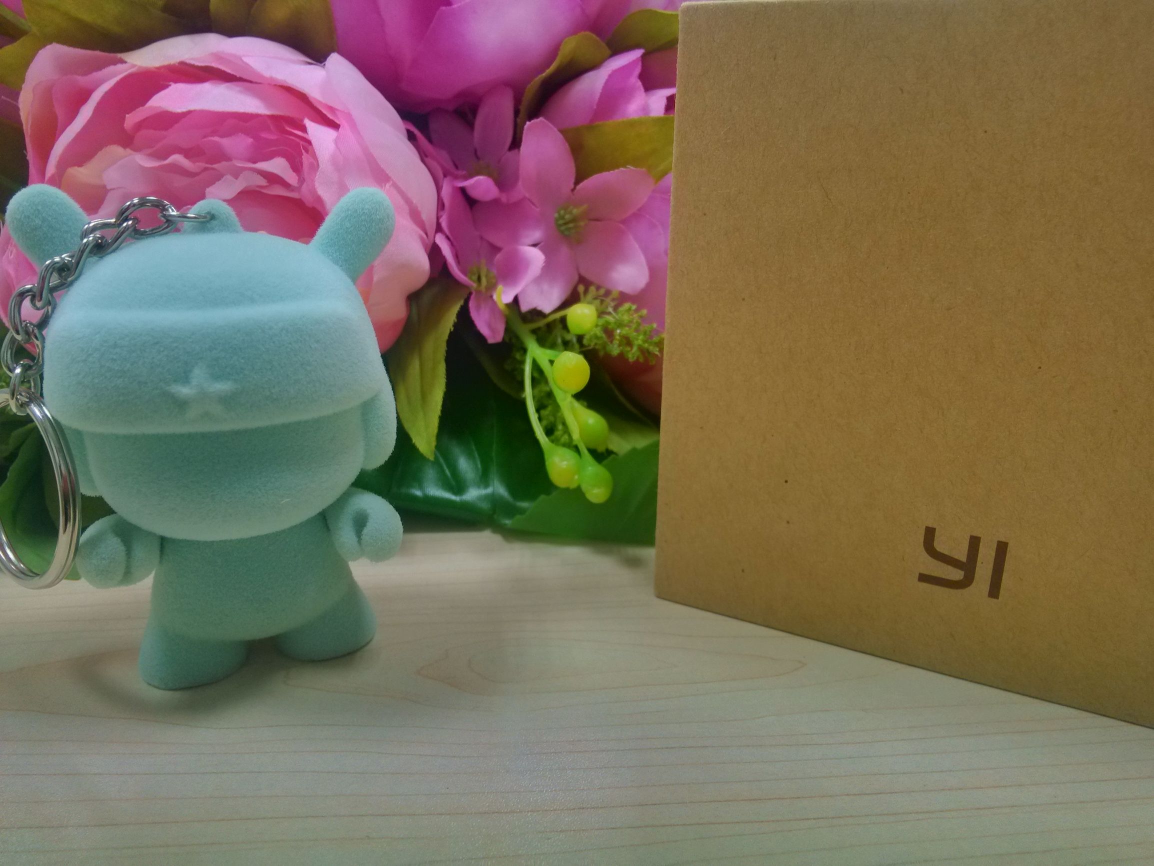 小蚁运动相机怎么通电自动开机,小蚁运动相机一代介绍