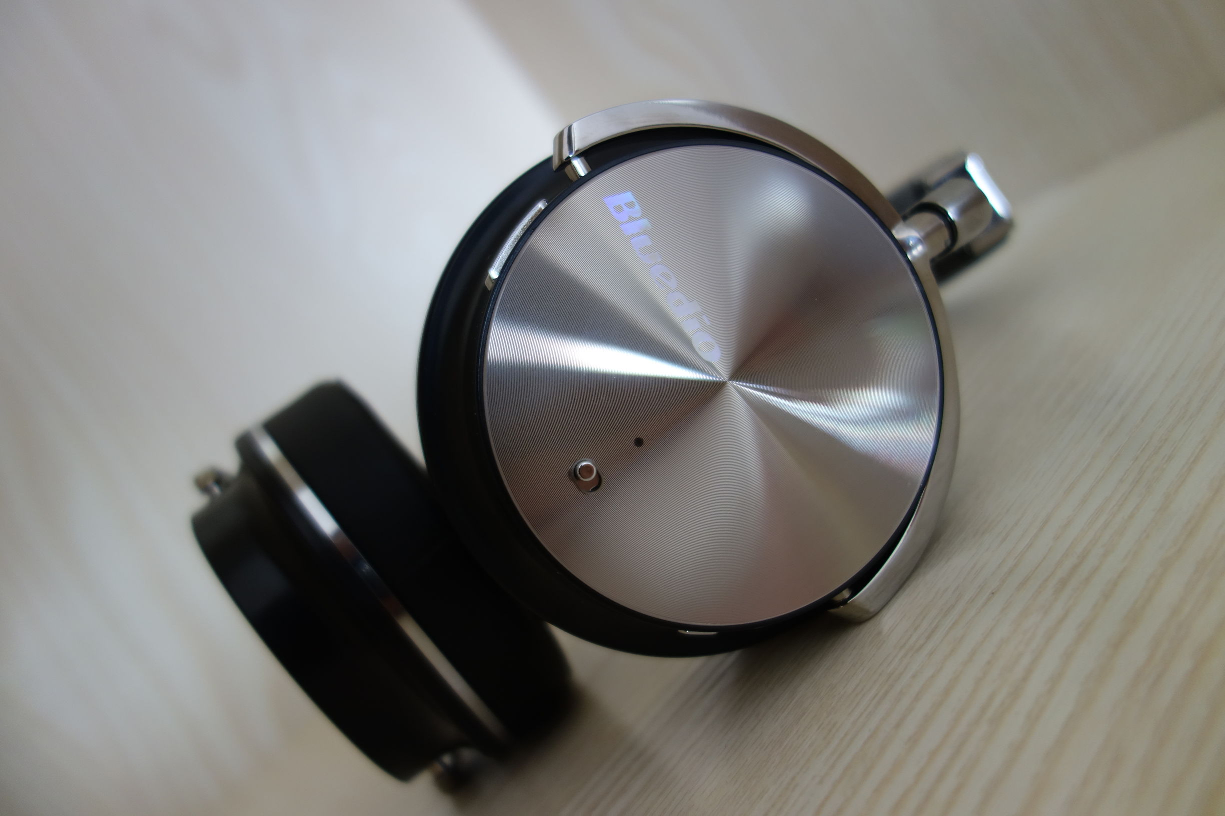 内有大乾坤劲爆性价比仅售349元的无线降噪耳机问世啦