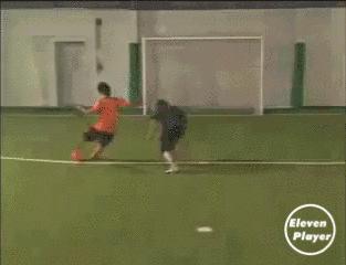 足球过人教学100个动作,足球85种过人技巧