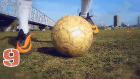 足球运球技巧训练方法,足球脚背正面运球有哪些训练方法