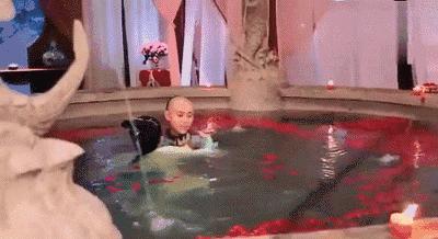 龙珠传奇杨紫2019,龙珠传奇杨紫与秦俊杰的视频