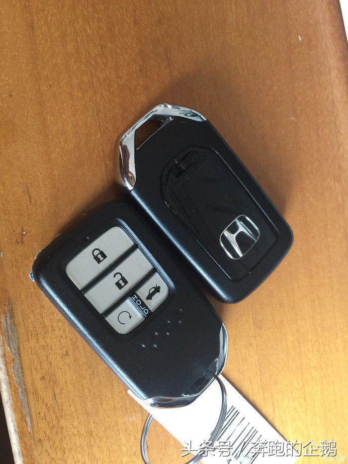 十代思域圣辉银2020款 (10代思域圣辉银提车)