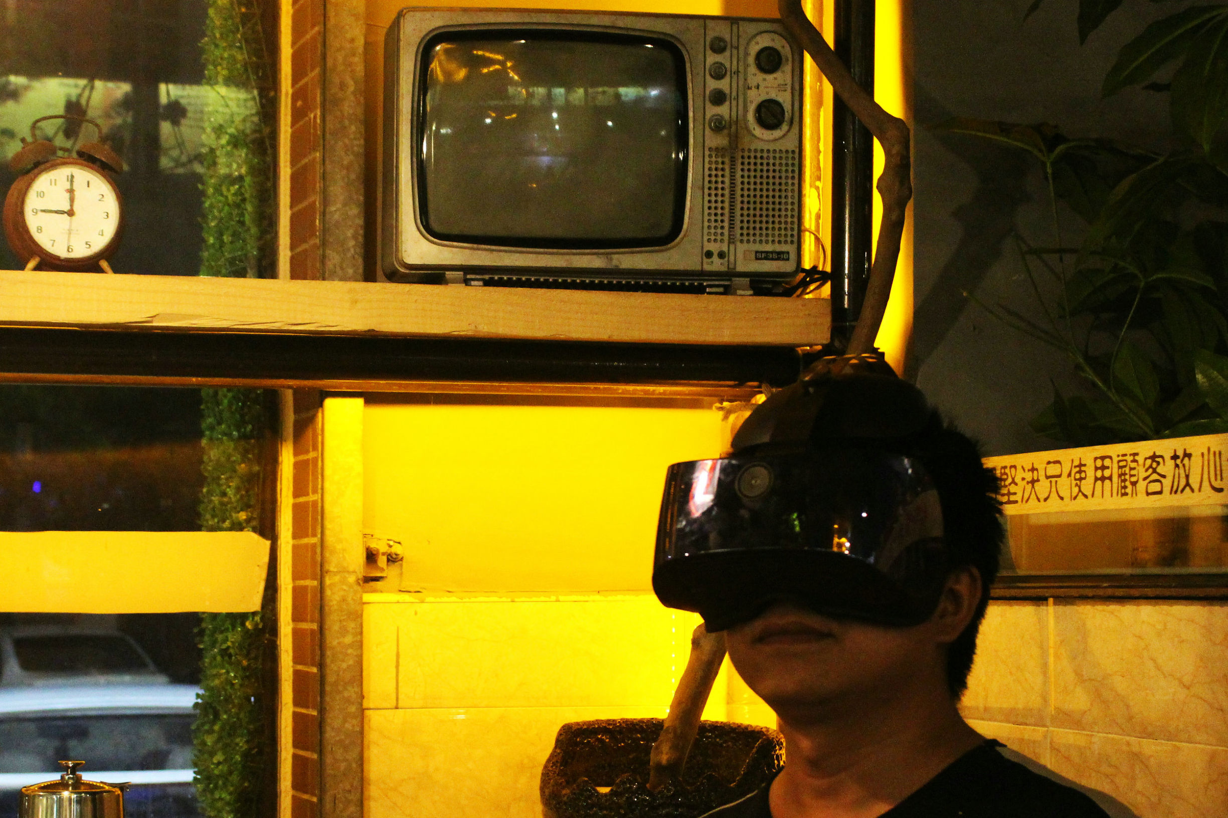 爱奇艺奇遇4kvr一体机q3屏幕镜像,爱奇艺4kvr一体机2017