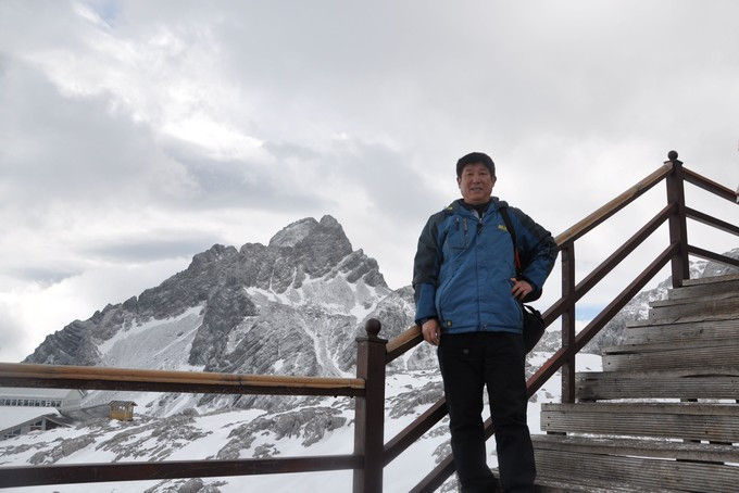 玉龙雪山纳西人心中的神山,玉龙雪山是当地纳西族的神山