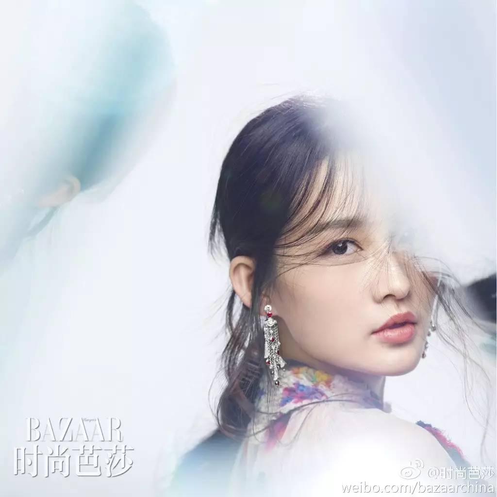 李沁私下的护肤品,李沁水润肌肤