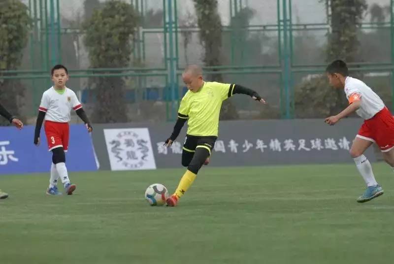 不只是教踢球｜足球青训中的*宗罪七**（下）