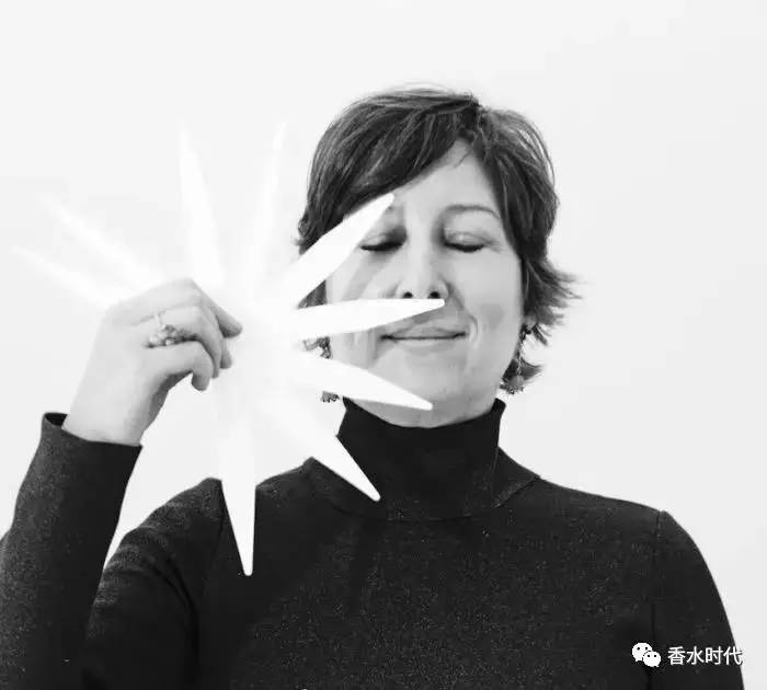 prada香水哪款好,prada香水礼盒真的又好看又好玩