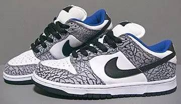 曾经这些鞋穿在脚下我没有珍惜,现在我跪着也找不回来了