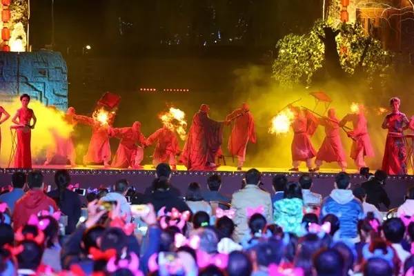 首战告捷大获全胜,初战告捷捷报频传