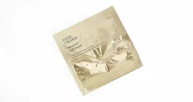 李沁私下的护肤品,李沁水润肌肤