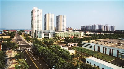 厚植创新生态激发创新创造热情,深化简政放权激发市场活力