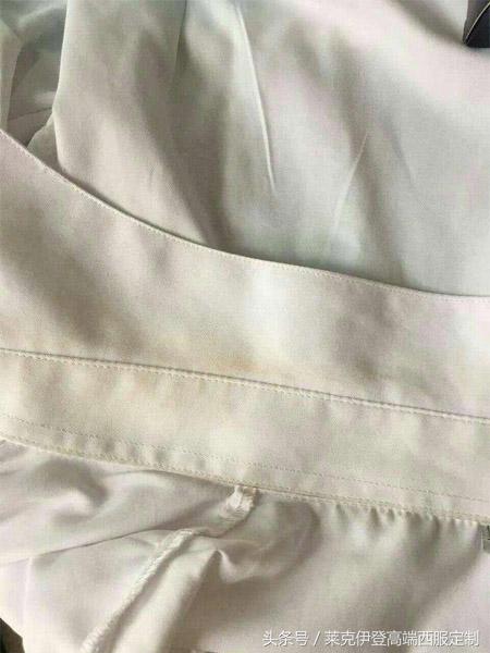 牛仔衬衫领子发黄怎么洗掉,衬衫长期不穿领子发黄