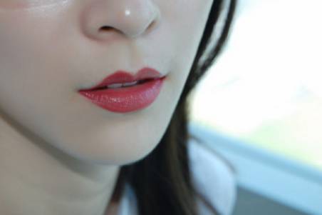 几百块可能买不到好的口红,十支口红够用吗