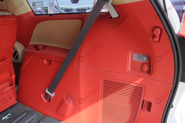 丰田塞纳柚木色耐磨地板,丰田塞纳航空座椅星空顶木地板