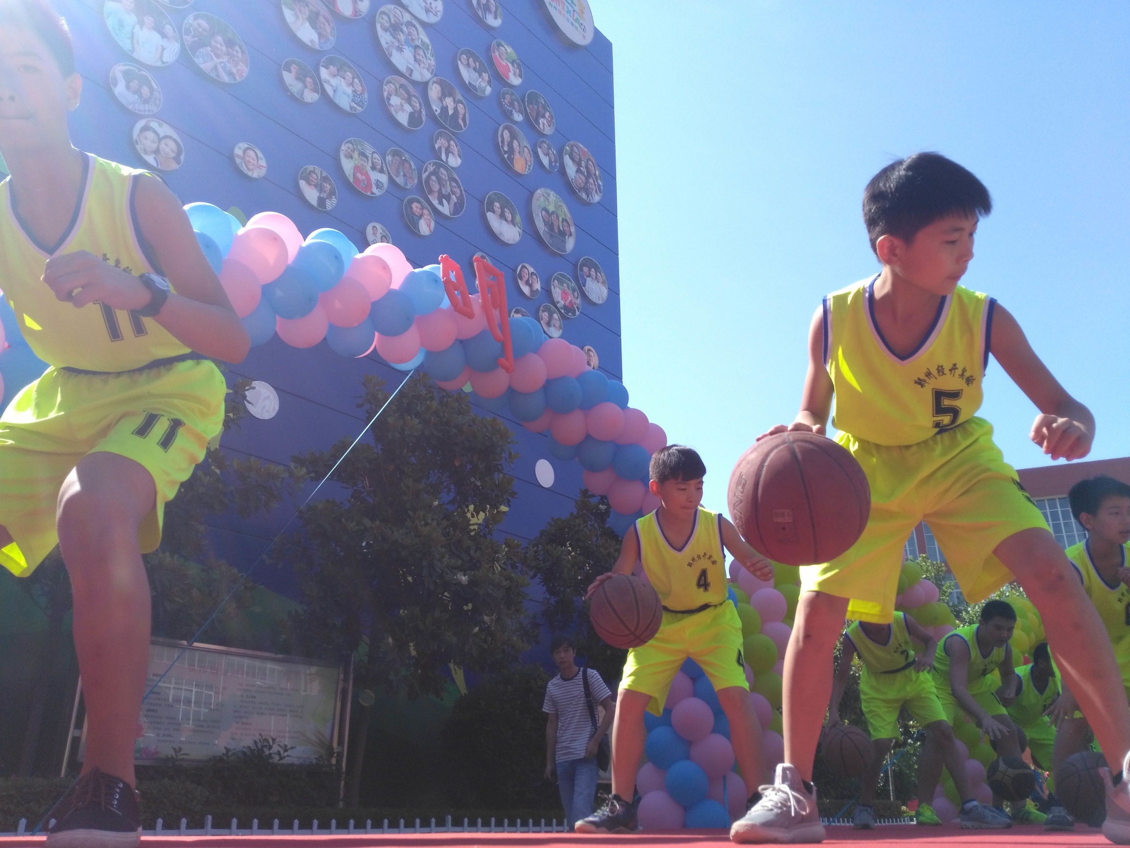 郑州一小学运动会,郑州一小学足球文化节