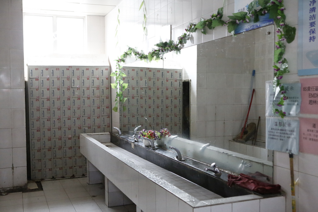 富士康员工为什么坠楼,聊聊富士康坠楼事件