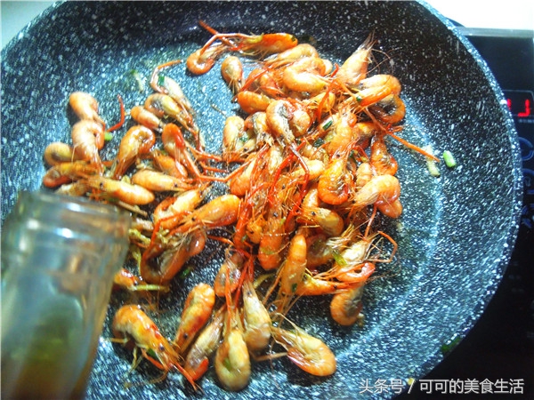 油爆清水河虾,壳肉分离的油爆虾